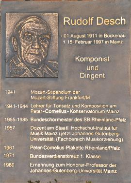 Bronze- Gedenktafel mit Portrait-Relief im Bronzeguss